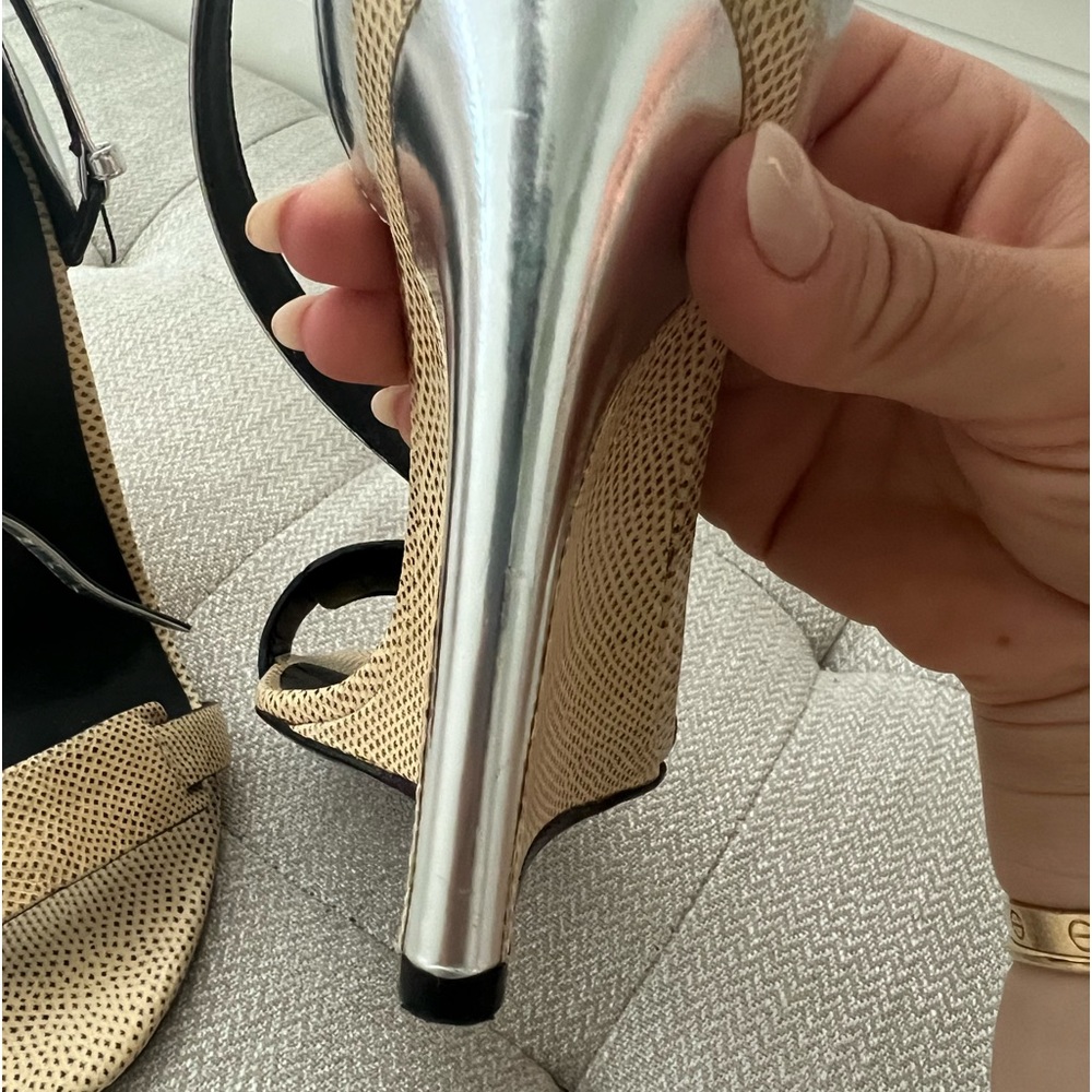 🛍 Bottega Veneta Karung and Metalic Silver Sandal - Picture 8 of 10